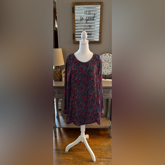 Ava & Viv Floral Tunic - Picture 1 of 8